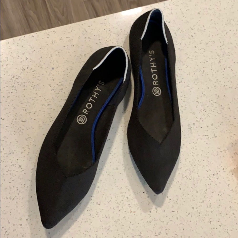 W12 Point Rothys